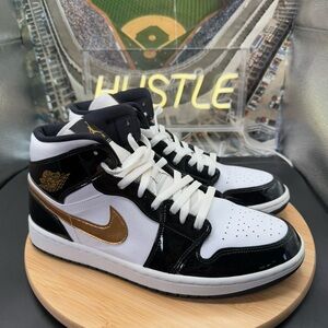 Nike Air Jordan 1 Mid Black White Gold Patent Mens Sz 11